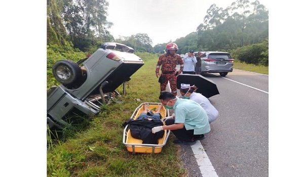 Pemandu tersepit disahkan meninggal dunia di lokasi kejadian / Foto RTM